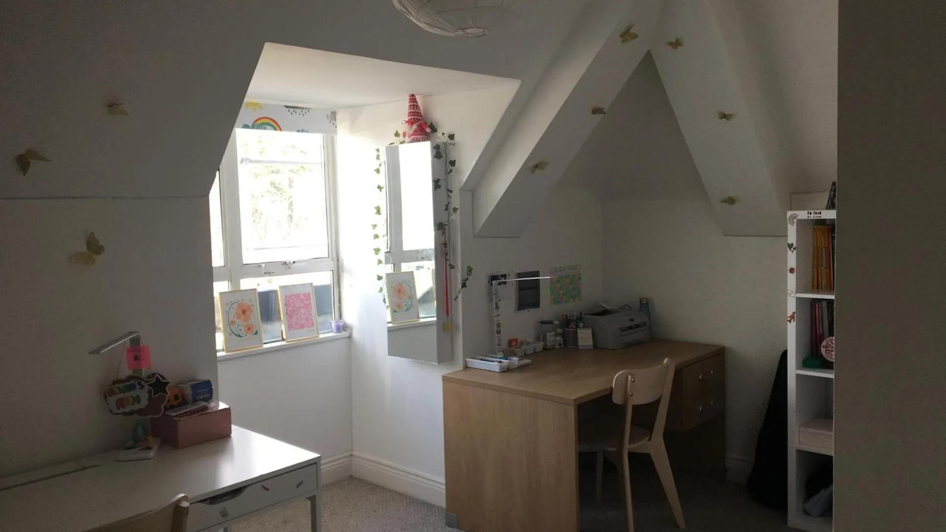 Central Spacious 3 Bedroom Apartment With Parking 더블린