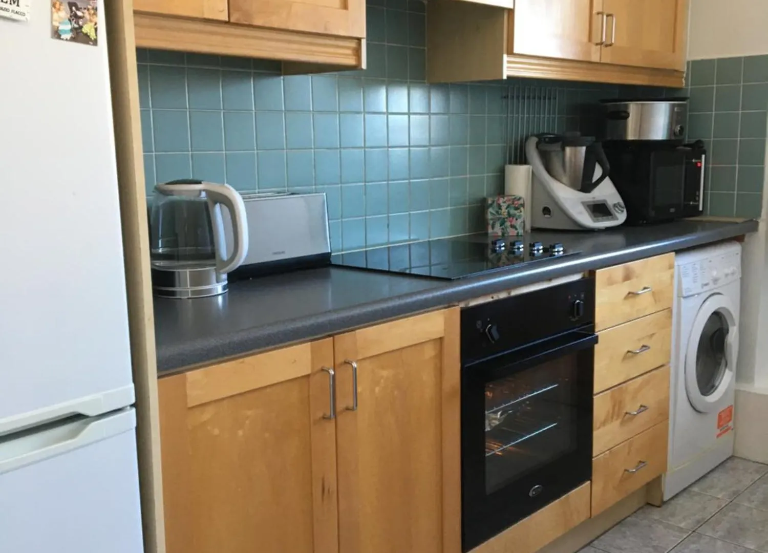 Central Spacious 3 Bedroom Apartment With Parking 더블린 아일랜드